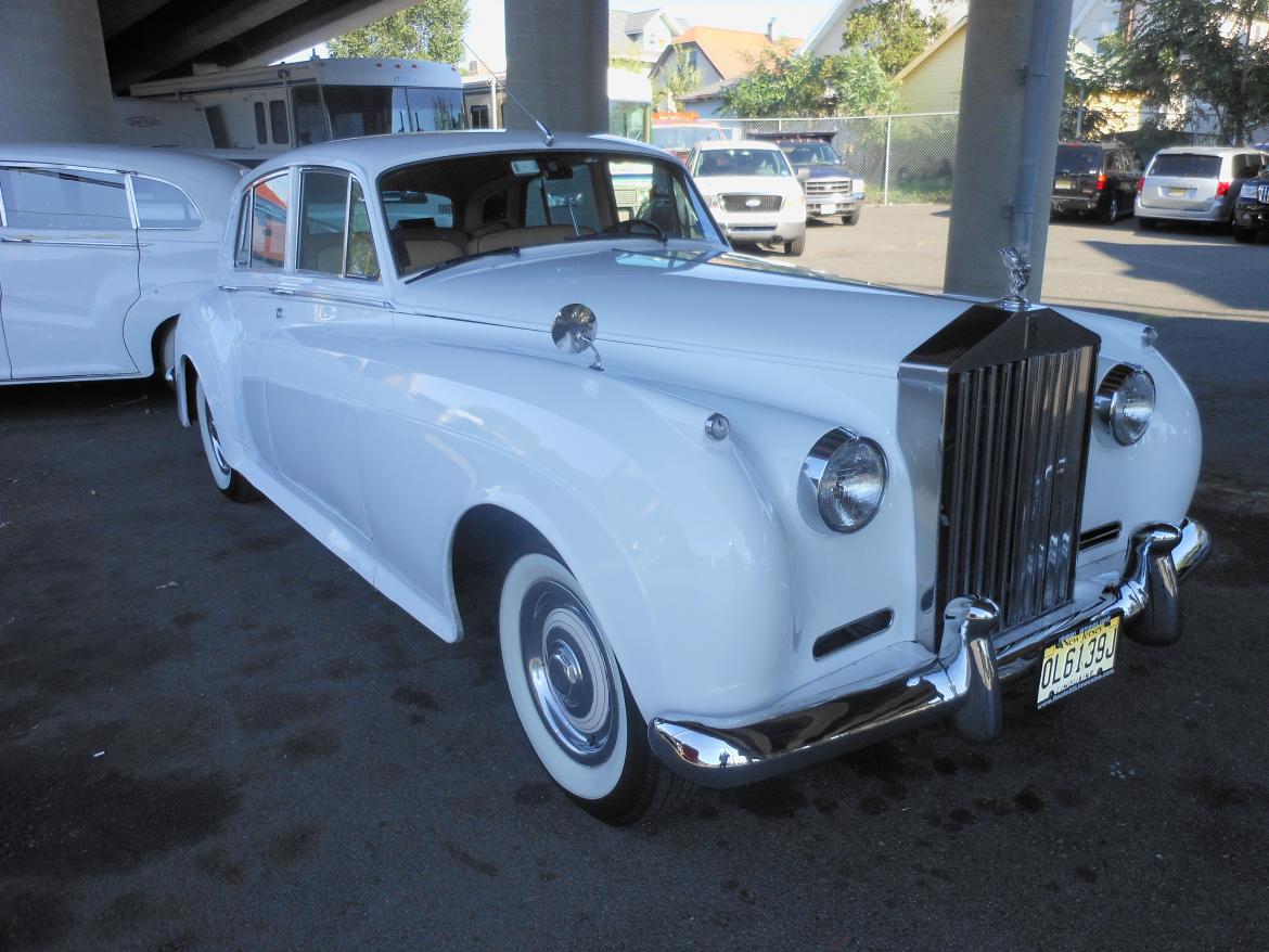 Antique for sale: 1960 Rolls-Royce Silver Cloud by Mint with Complete GM Drive Train, Reliable Car EveryTime