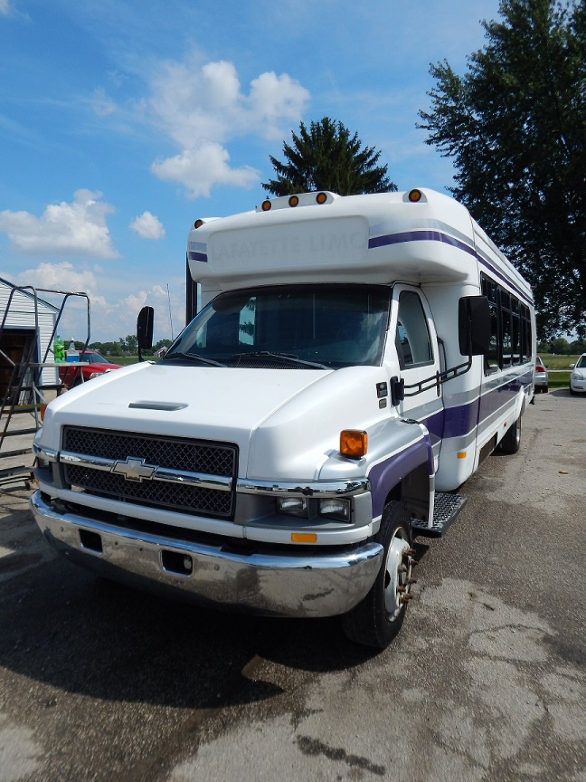 Shuttle Bus for sale: 2004 Chevrolet StarTran