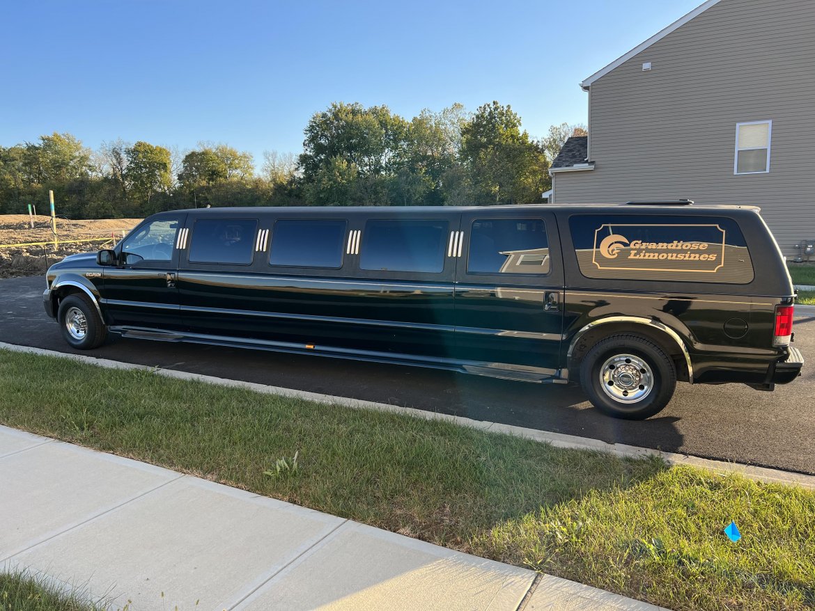 Limousine for sale: 2005 Ford Excursion 33&quot; by Executive Coach Builders