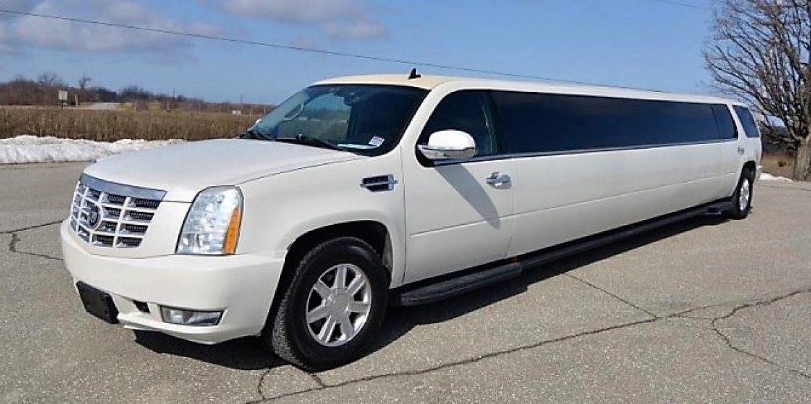 Limousine for sale: 2007 Cadillac Escalade by Coastal Coachworks