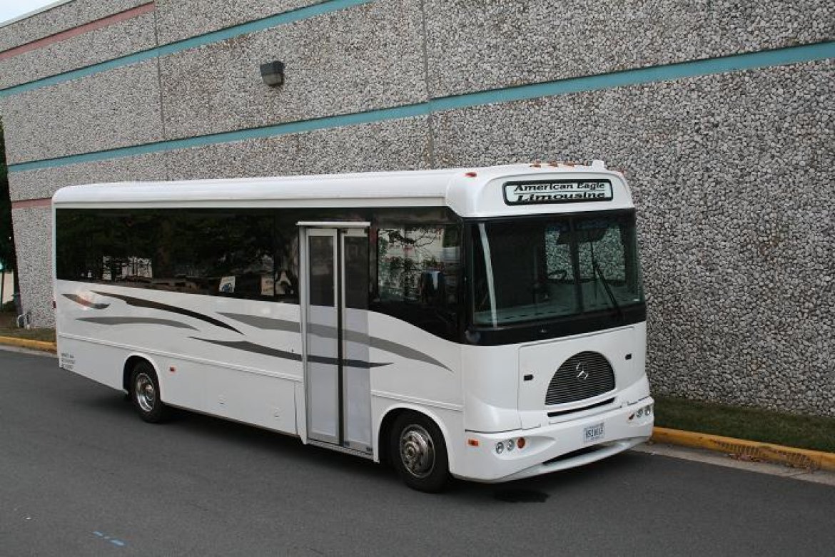 Limo Bus for sale: 2008 Mercedes-Benz Bus