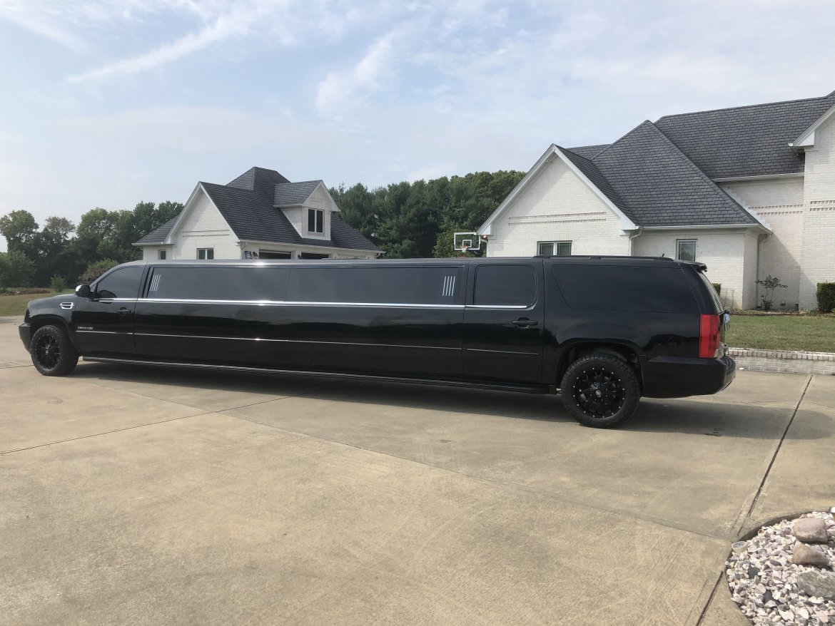 Limousine for sale: 2008 Chevrolet Suburban built as an Escalade