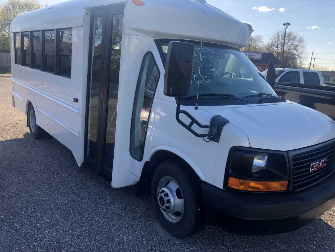 Executive Shuttle for sale: 2011 GMC Savana