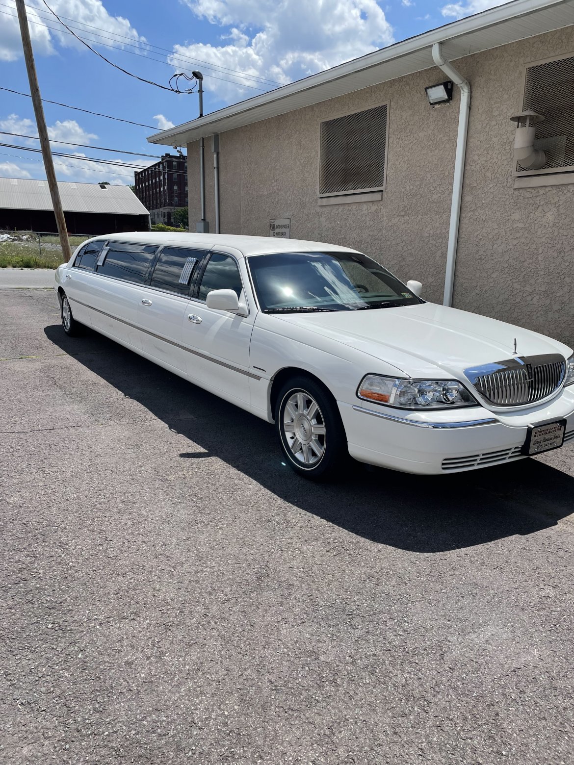 Limousine for sale: 2011 Lincoln Limousine 120&quot; V5 120&quot; by Krystal