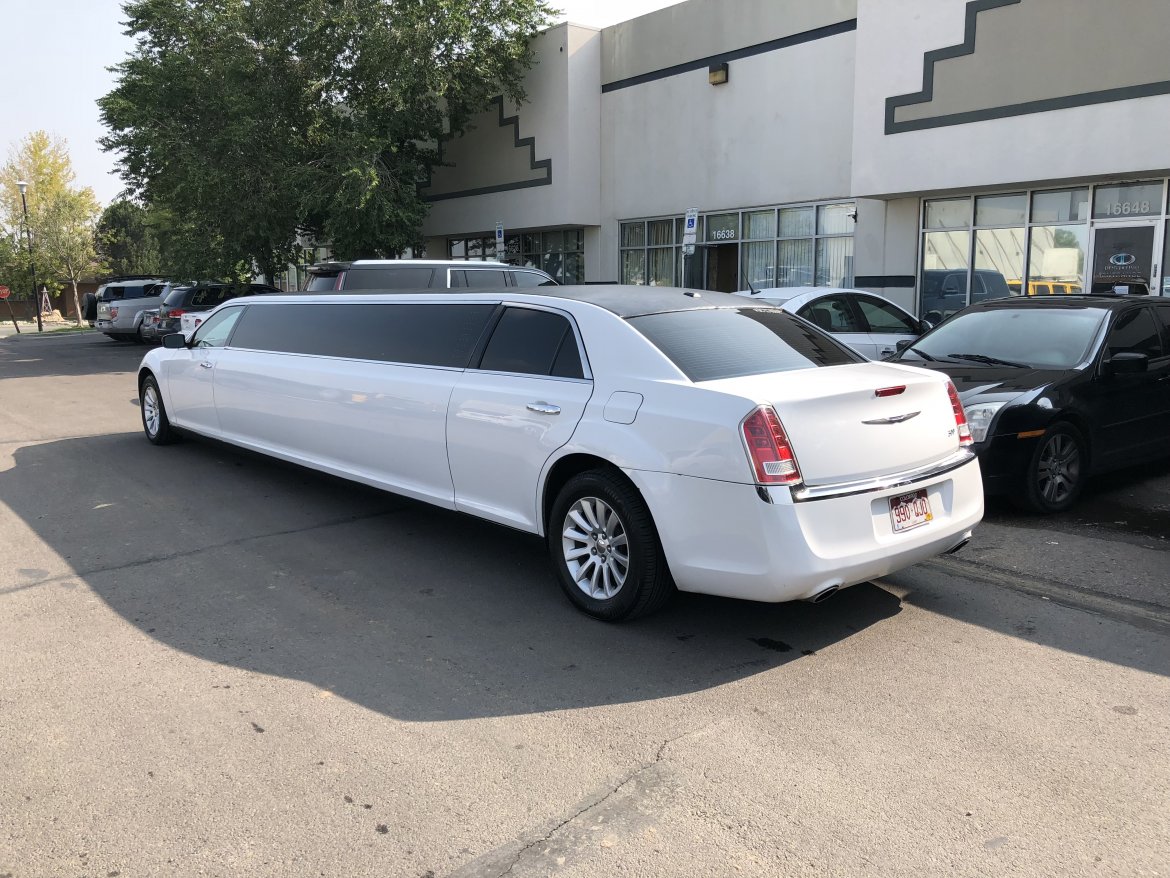 Limousine for sale: 2012 Chrysler 300 140&quot; by DaVinci