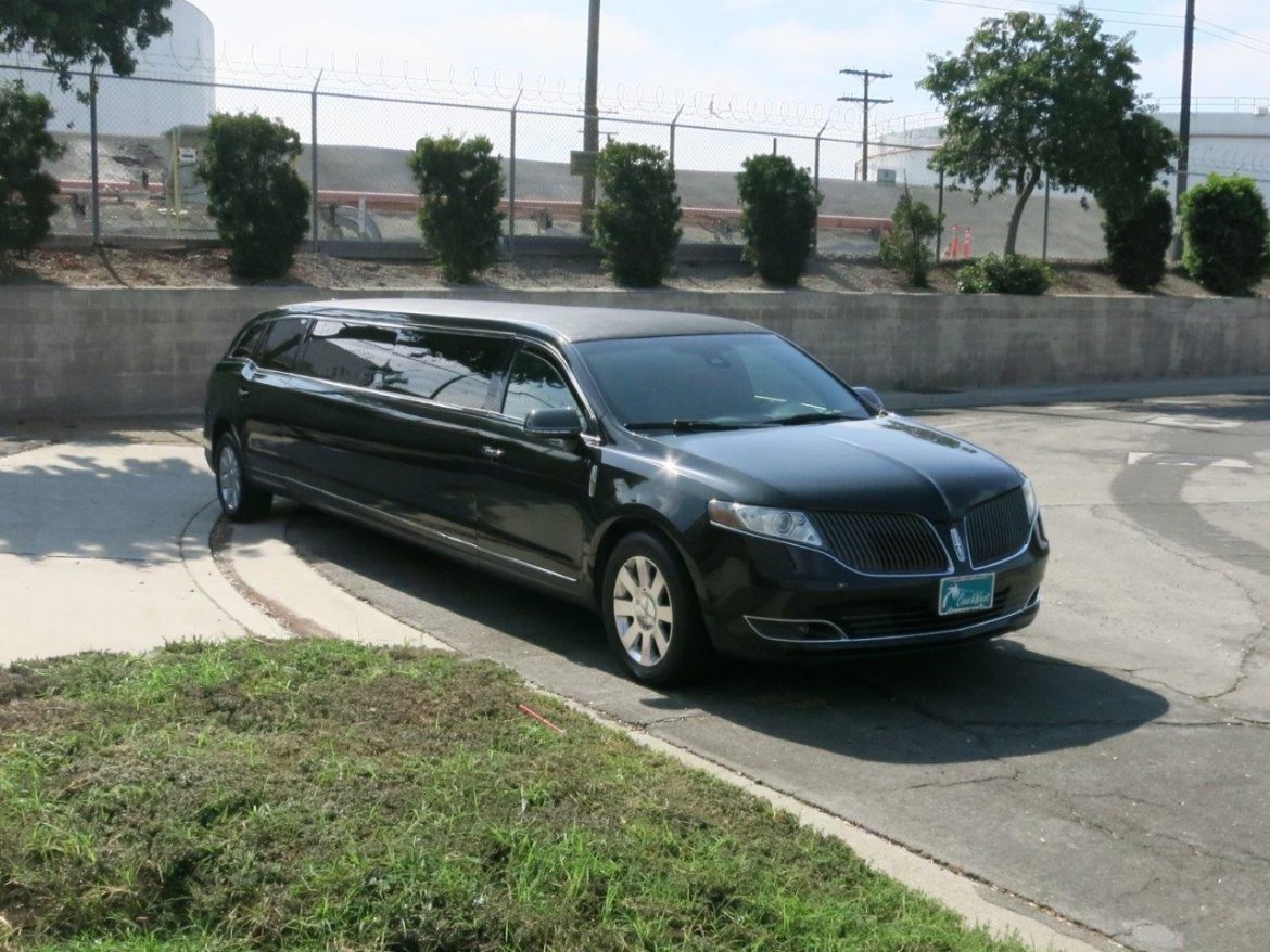 Limousine for sale: 2013 Lincoln MKT 120&quot; CL Limousine 120&quot; by Executive Coach Builders