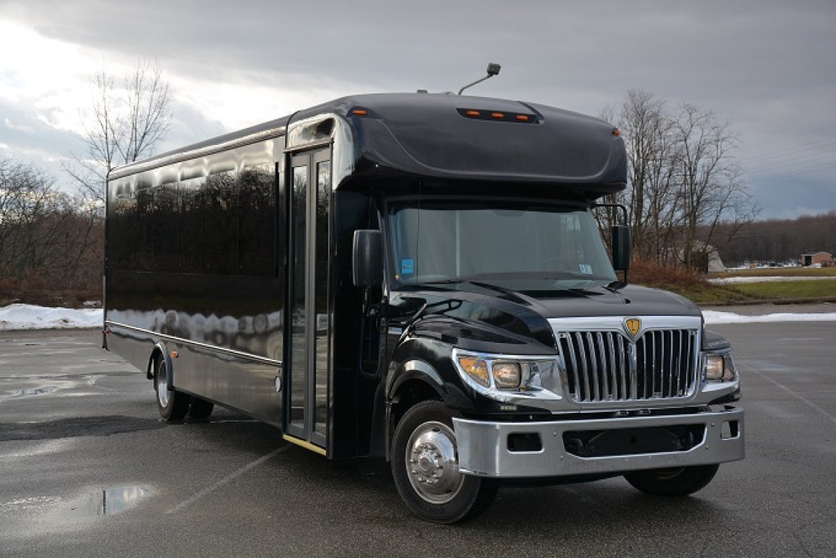 Limo Bus for sale: 2014 IC Bus Starcraft by Battisti