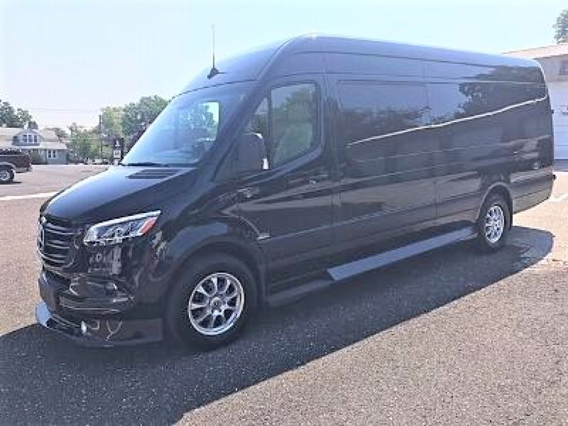 Sprinter for sale: 2021 Mercedes-Benz 3500 Super Single Sprinter 24&quot; by Midwest Automotive Design